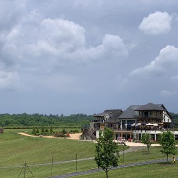 Stone Tower Winery - Estate - Wineries Near Me - Leesburg, Virginia