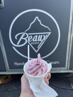 Beaux Berry by null