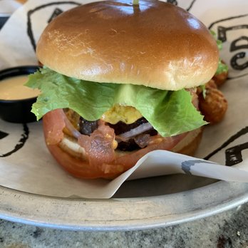 CharBar No 7 - Charleston Burguer - Burgers Near Me - Matthews, North Carolina