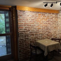 Bloomsbury Blends Cafe - Corner seating inside