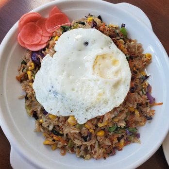 FOB Kitchen - The prettiest and tastiest veggie fried rice. - Filipino Near Me - Oakland, California FOB Kitchen - The prettiest and tastiest veggie fried rice. - Filipino Near Me - Oakland, California
