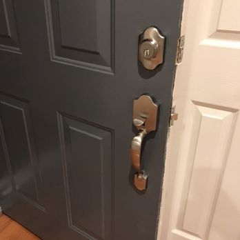 Q 24/7 Lock Service - Keys & Locksmiths Near Me Q 24/7 Lock Service - Keys & Locksmiths Near Me