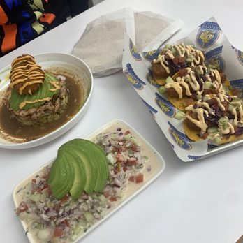 Mariscos El Submarino - Seafood Near Me - Jackson Heights, New York