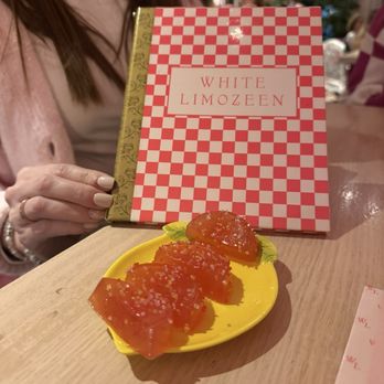 White Limozeen - Champagne Jell-O shots - Cocktail Bars Near Me - Nashville, Tennessee