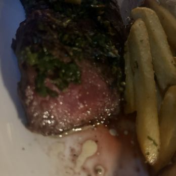 The Ivy Room - Perfectly cooked medium rare - Piano Bars Near Me - New York, New York The Ivy Room - Perfectly cooked medium rare - Piano Bars Near Me - New York, New York