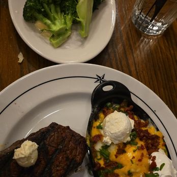 Saltgrass Steak House - Steak,broccoli and loaded mashed potatoes - Steakhouses Near Me - Oklahoma City, Oklahoma Saltgrass Steak House - Steak,broccoli and loaded mashed potatoes - Steakhouses Near Me - Oklahoma City, Oklahoma