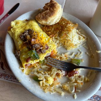 The Riverstone Restaurant - Riverstone Western Omlet with Hasbrown! - Seafood Near Me - Townsend, Tennessee The Riverstone Restaurant - Riverstone Western Omlet with Hasbrown! - Seafood Near Me - Townsend, Tennessee