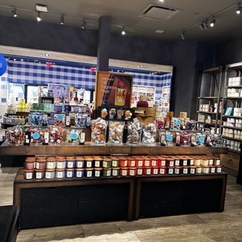 Bath & Body Works - Cosmetics & Beauty Supply Near Me - Rancho Cordova, California
