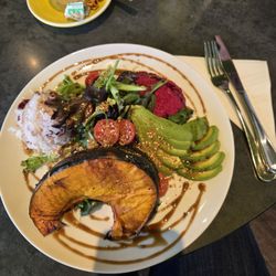 Leura Gourmet - Oven roasted pumpkin, coconut rice, avocadoes,avocado , beet relish