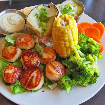 The Alma Boathouse - Scallops Platter (pan-seared scallops, baked potato, vegetables) - Seafood Near Me - Alma, New Brunswick The Alma Boathouse - Scallops Platter (pan-seared scallops, baked potato, vegetables) - Seafood Near Me - Alma, New Brunswick