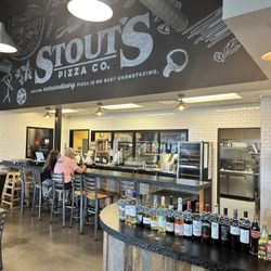 Stouts Pizza - Dining Area