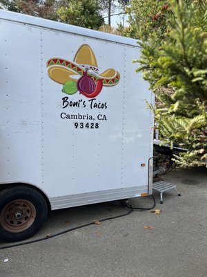 Boni's Tacos by null
