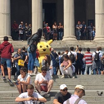 Trafalgar Square - Landmarks & Historical Buildings Near Me - London, XGL