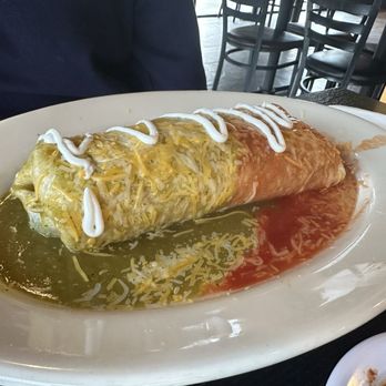 La Tapatia Mexican Grill - Burrito Chile Relleno - Mexican Near Me - Fontana, California La Tapatia Mexican Grill - Burrito Chile Relleno - Mexican Near Me - Fontana, California