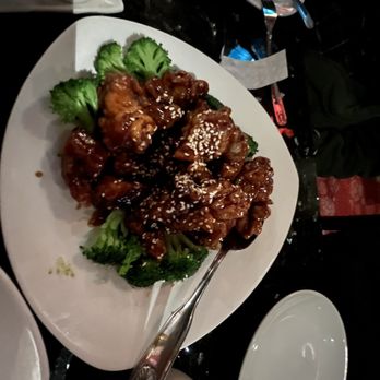 Chinatown Westlake - Sesame Chicken - Sushi Bars Near Me - Austin, Texas