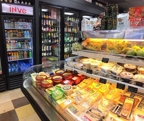 Bel-Clift Grocery by null