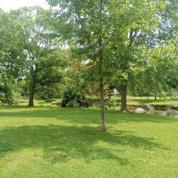 Stewart Park - Great place for a picnic - Parks Near Me - Perth, Ontario