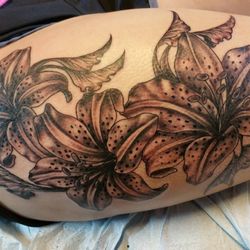 Black Dahlia Tattoo & Piercing