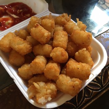 Meltdown Bistro - Tater tots (not that much flavor to it and was never given ketchup with it) - Food Trucks Near Me - Clovis, California Meltdown Bistro - Tater tots (not that much flavor to it and was never given ketchup with it) - Food Trucks Near Me - Clovis, California