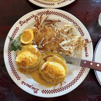 Du-Par's Restaurant - Eggs Traditional Benedict - Bakeries Near Me - Los Angeles, California Du-Par's Restaurant - Eggs Traditional Benedict - Bakeries Near Me - Los Angeles, California