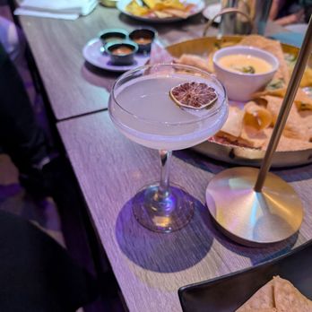 Zoe - Cocktail Bars Near Me - San Francisco, California