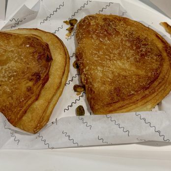 maman - old-fashioned apple turnover {chausson aux pommes} - Cafes Near Me - New York, New York