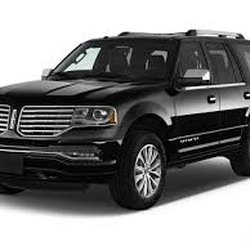 HMR offers Lincoln Navigator L series SUV's with capacity of up to 7 passengers plus luggage