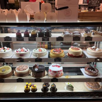 Lulu & Dino - Cakes - Coffee & Tea Near Me - Bayside, New York