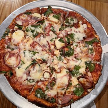 Round Up Pizza - Ham, onion, garlic & spinach pizza - Pizza Near Me - Cambria, California Round Up Pizza - Ham, onion, garlic & spinach pizza - Pizza Near Me - Cambria, California