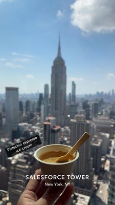 Salesforce Tower by null