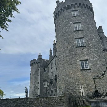 Kilkenny Castle - Museums Near Me - Kilkenny, KK