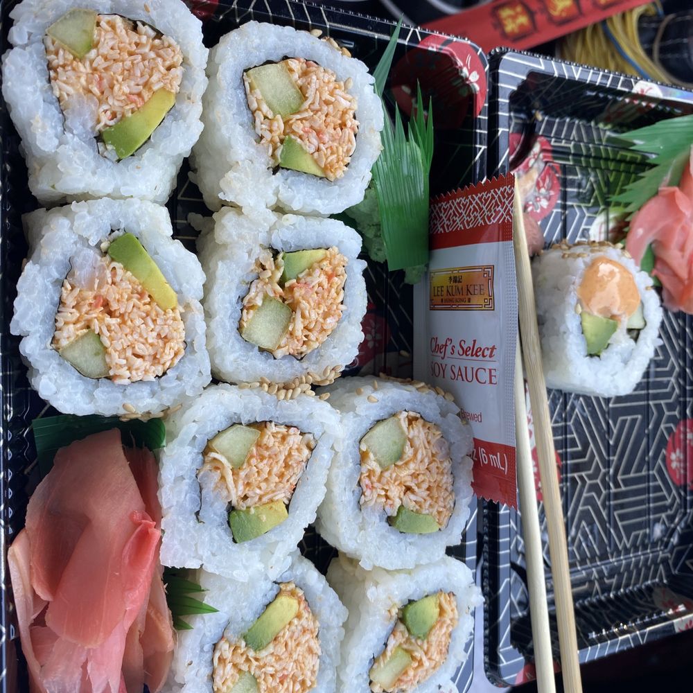 Fleurichi Express Sushi - Spicy California Roll (8 Pieces) Spicy Shrimp Roll (8 Pieces) - Sushi Bars Near Me - Clovis, California