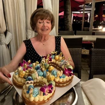 Tropicakes - Celebrating my moms 80th birthday with this amazing cake. They were so accommodating made sure I could pick up cake before they opened. - Custom Cakes Near Me - Honolulu, Hawaii Tropicakes - Celebrating my moms 80th birthday with this amazing cake. They were so accommodating made sure I could pick up cake before they opened. - Custom Cakes Near Me - Honolulu, Hawaii