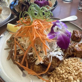 Sala Thai - Thai Near Me - Phoenix, Arizona