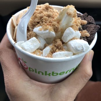 Pinkberry - Original topped with mochi, cinnamon cookies crumbs, chocolate cookies crumbs and almonds. - Ice Cream & Frozen Yogurt Near Me - Sacramento, California Pinkberry - Original topped with mochi, cinnamon cookies crumbs, chocolate cookies crumbs and almonds. - Ice Cream & Frozen Yogurt Near Me - Sacramento, California