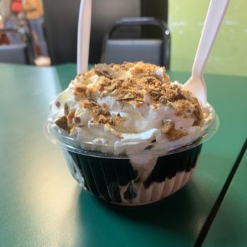 Thomas Sweet - Brownie sunday - Ice Cream & Frozen Yogurt Near Me - Washington, DC, District of Columbia