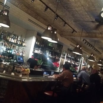 Tarrant's West - Bar area - American Near Me - Richmond, Virginia Tarrant's West - Bar area - American Near Me - Richmond, Virginia