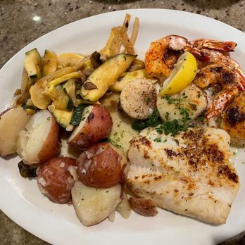 North Beach Fish Camp - Broiled Seafood Platter - New American Near Me - Neptune Beach, Florida