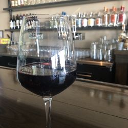 Steady Habits Tasting Lounge - Hawk Ridge - Red Tail (Merlot)