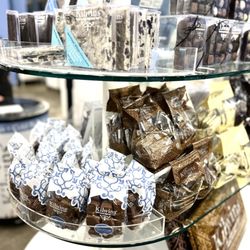 Kilwins Ice Cream - Chocolate - Fudge - Selections