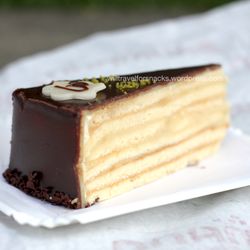 Baumann - Baumkuchen torte with marzipan (3,40 €)