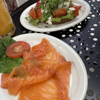 Urth Caffé-Pasadena - Avocado Toast with two pouched eggs and salmon - Cafes Near Me - Pasadena, California Urth Caffé-Pasadena - Avocado Toast with two pouched eggs and salmon - Cafes Near Me - Pasadena, California