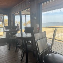 Shooky's on the Lake - Lower dining area