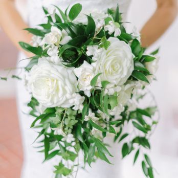 M on the Square - Bridal Bouquet - Florists Near Me - Lake Forest, Illinois