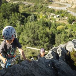Oxygen Aventure - Via ferrata Pitchona, a fun and accessible vertical adventure with ladders and bridges, perfect for discovering climbing in nature.