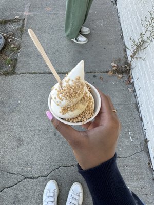 Momma's Grocery + Wine by null