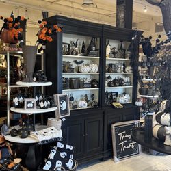 Gather Mercantile - Halloween decor