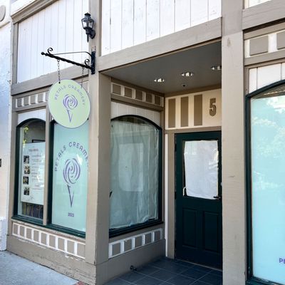 Petals Creamery by null