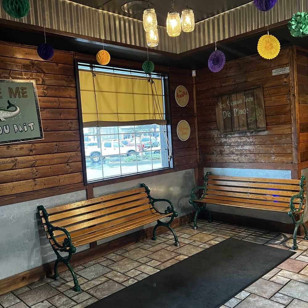 Huckleberry's Breakfast and Lunch - Waiting Area - Breakfast & Brunch Near Me - Modesto, California Huckleberry's Breakfast and Lunch - Waiting Area - Breakfast & Brunch Near Me - Modesto, California