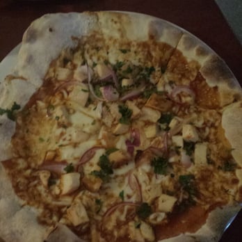 Firestone Walker - Paso Robles - Bbq chicken pizza - Breweries Near Me - Paso Robles, California